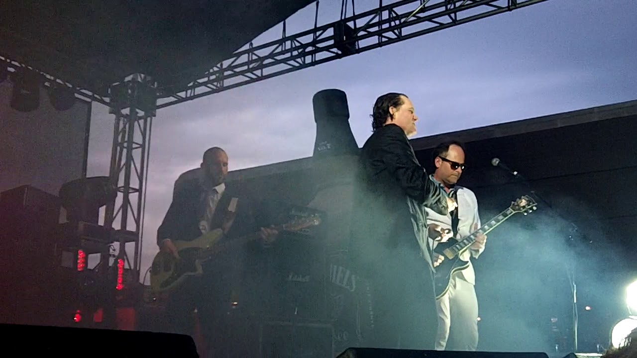 Electric Six - She's White (7/21/19)