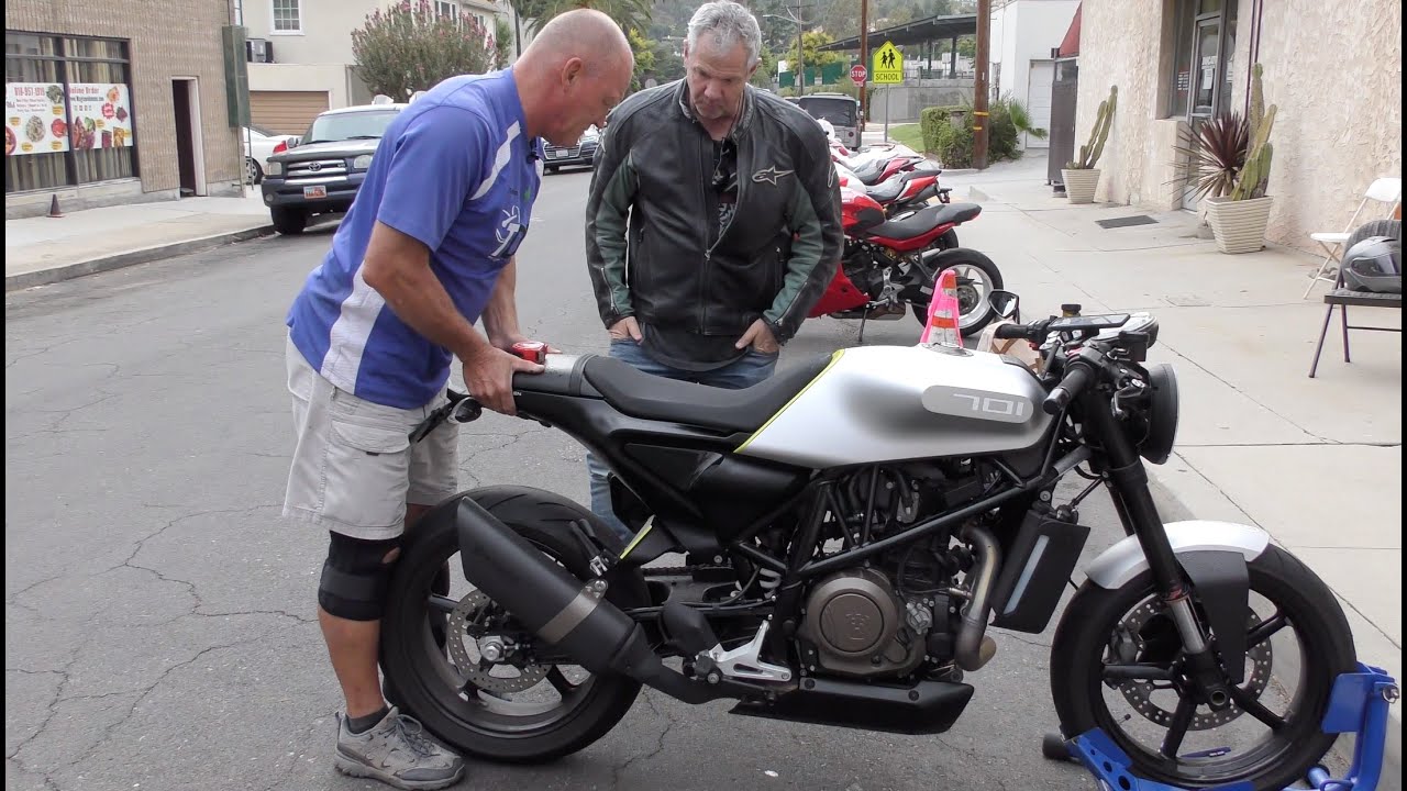 2 Clicks Out: Husqvarna Vitpilen 701 Suspension Setup (TRAILER)