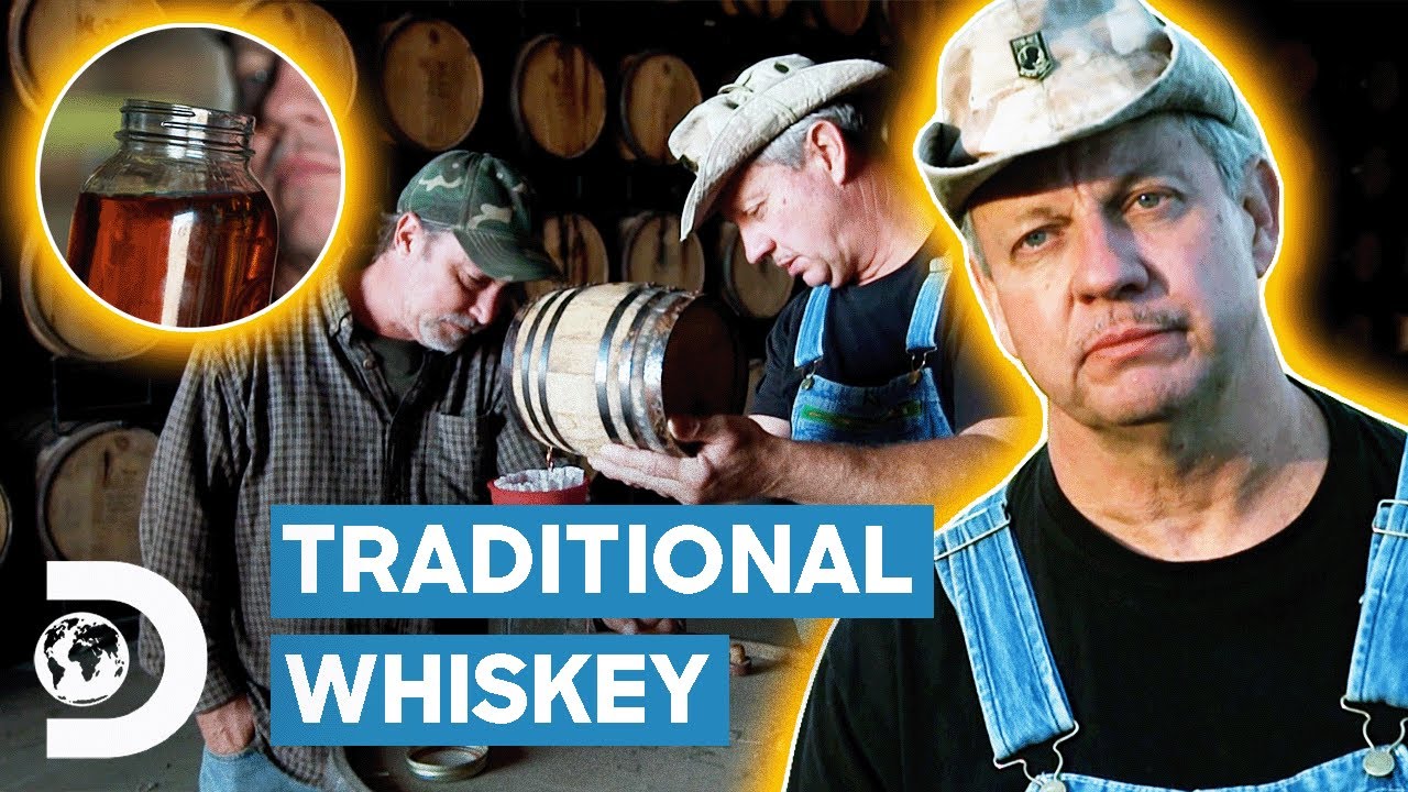 Tim & Tickle Make Traditional Sour Mash Whiskey From The 1800s | Moonshiners