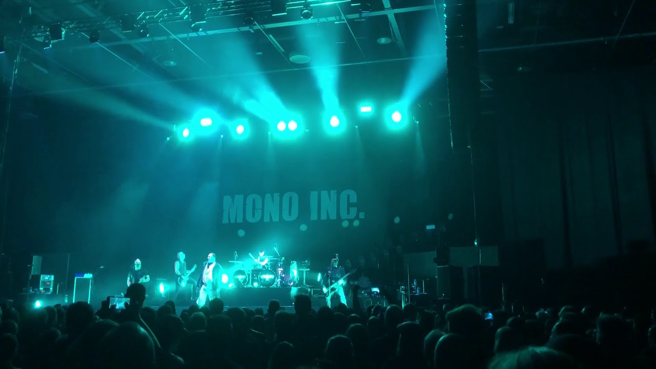 Major Voice & Mono Inc. - Wonderful Life live @Eisheilige Nacht Bochum 2017