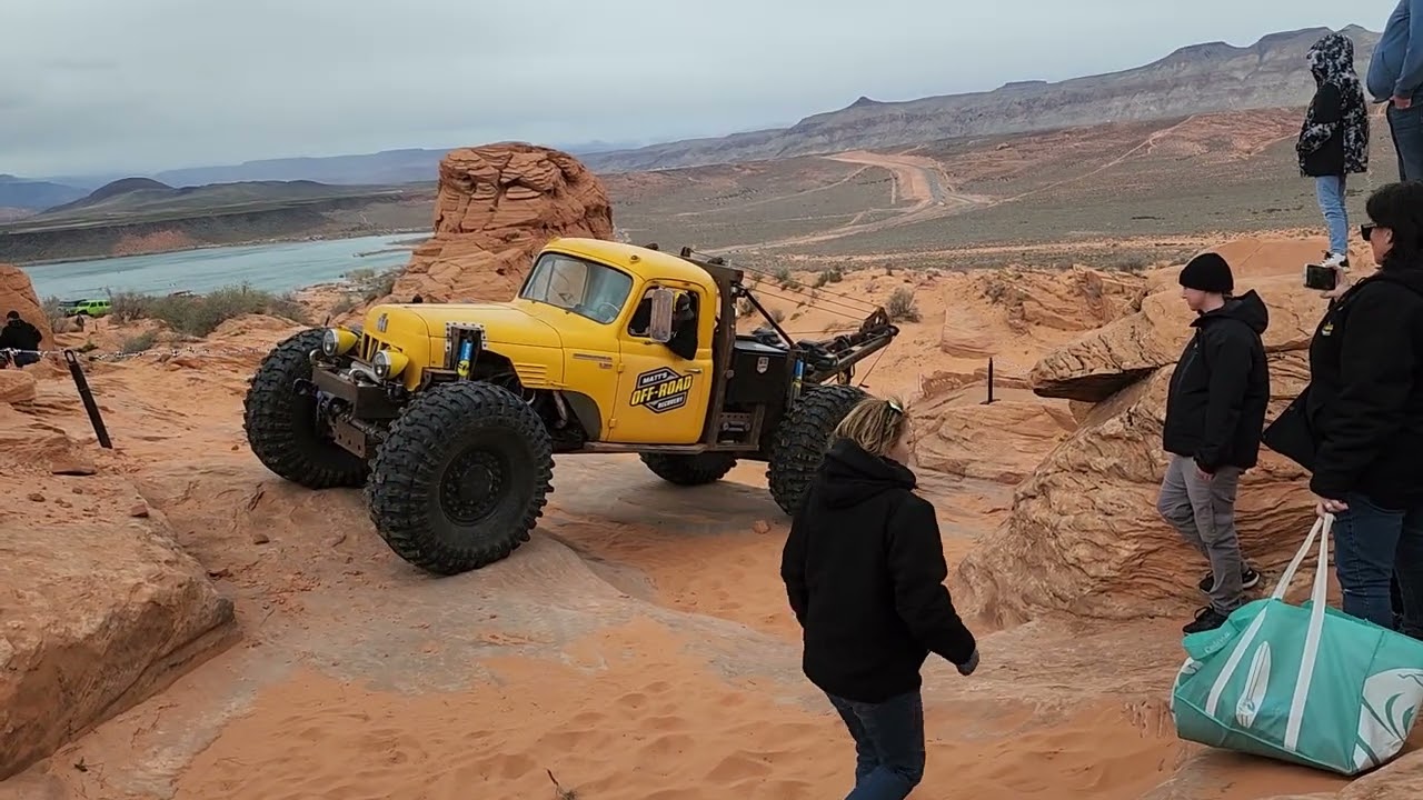 Matt's Offroad wrecker in action