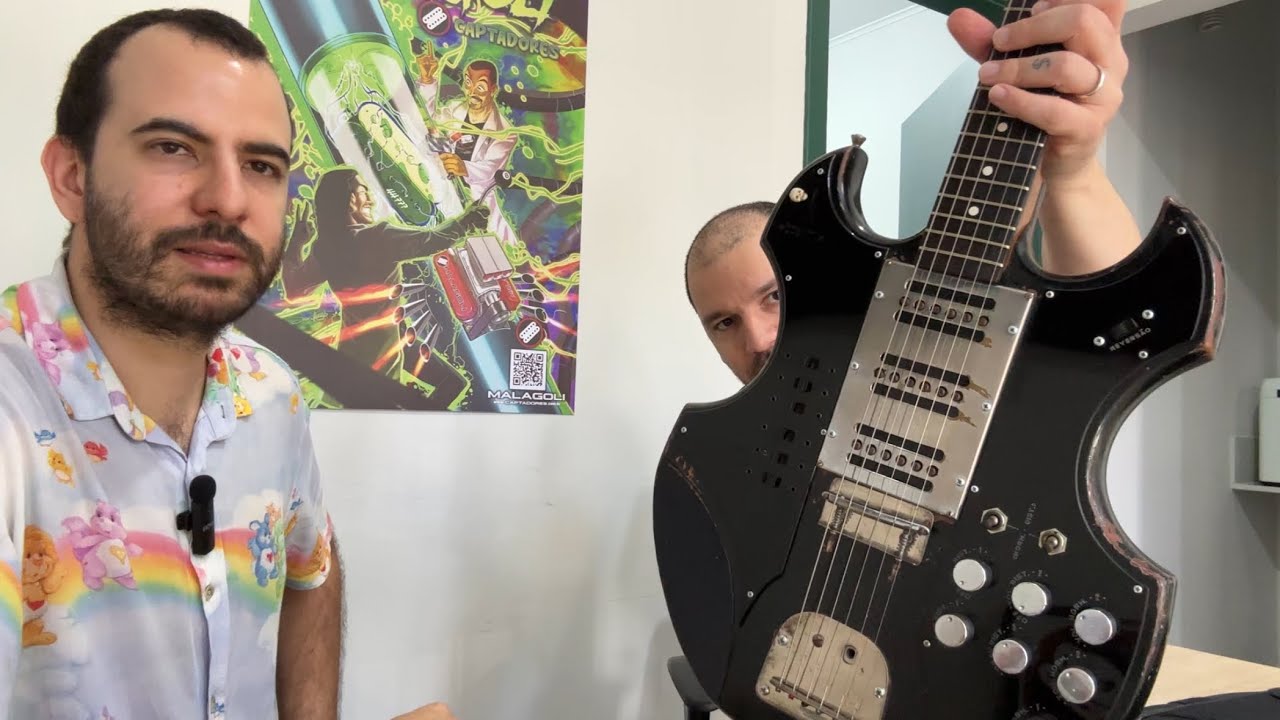 Uma guitarra com distorção (com teste)