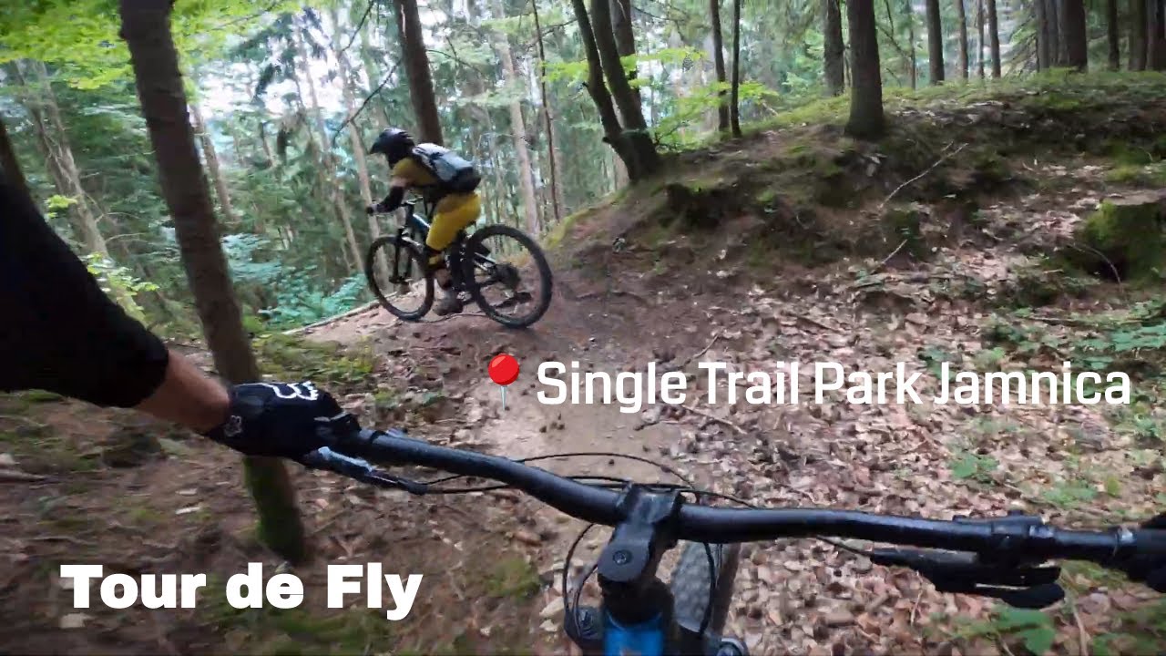 Odkrivanje Single Trail park Jamnica | Vožnja na robu Slovenije | Tour de Fly