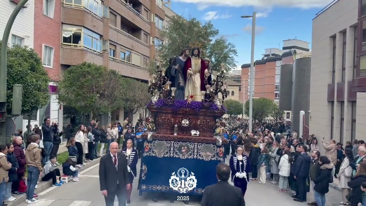 Santísimo Cristo del Amor en por la calle Ejercito Español