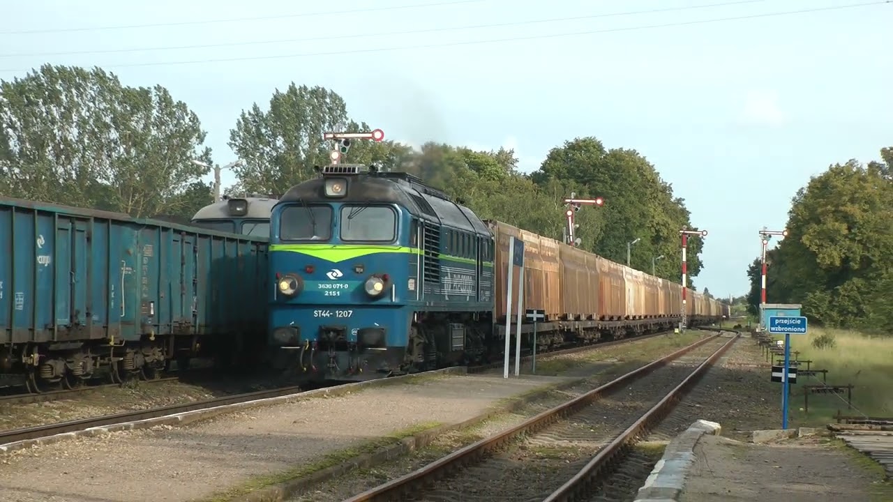 Trzy pociągi towarowe jednocześnie na stacji Stare Juchy 08.09.2017
