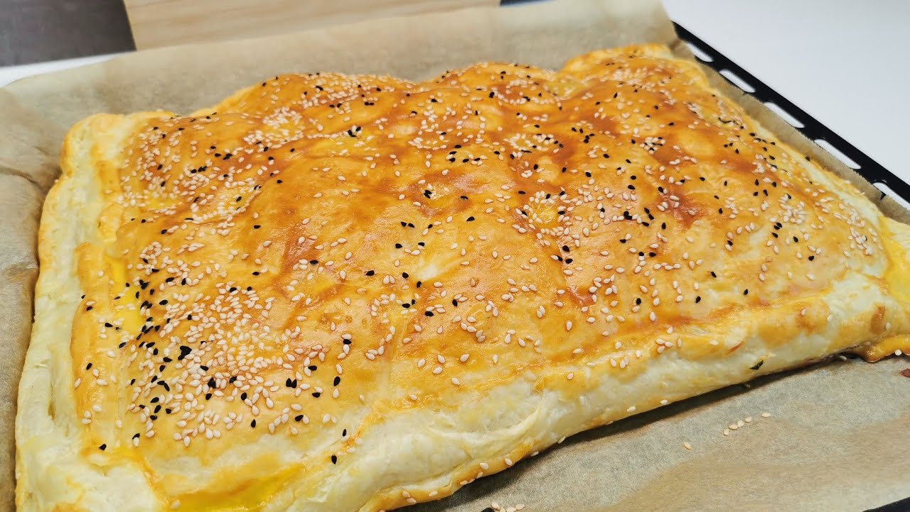 Schnelle Pite mit Blätterteig, Lauch und Feta 😋 Einfach und megalecker Rezept