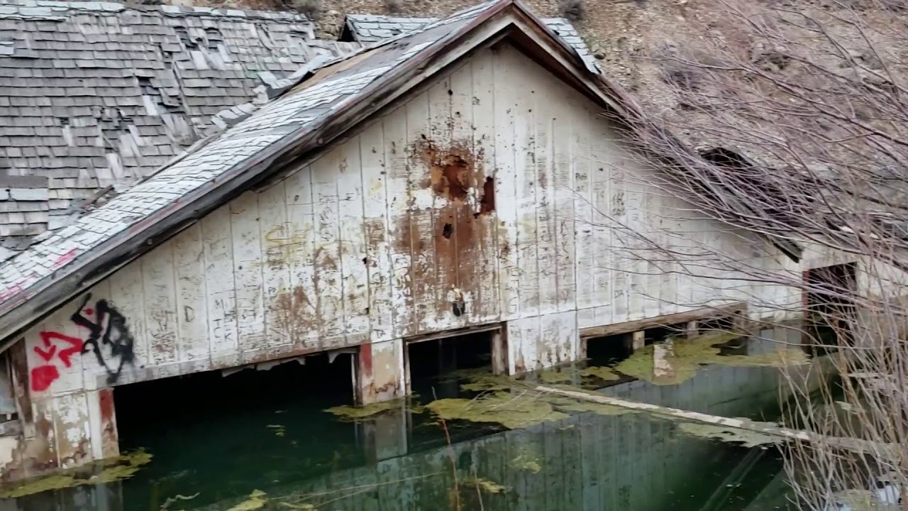 Exploring the Ghost Town of Thistle, Utah
