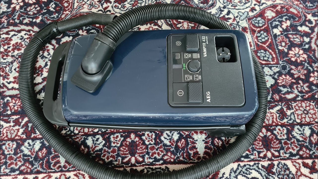 AEG Vampyr 432 electronic canister vacuum cleaner (1994)  #vacuumcleaner #vintage #vacuum