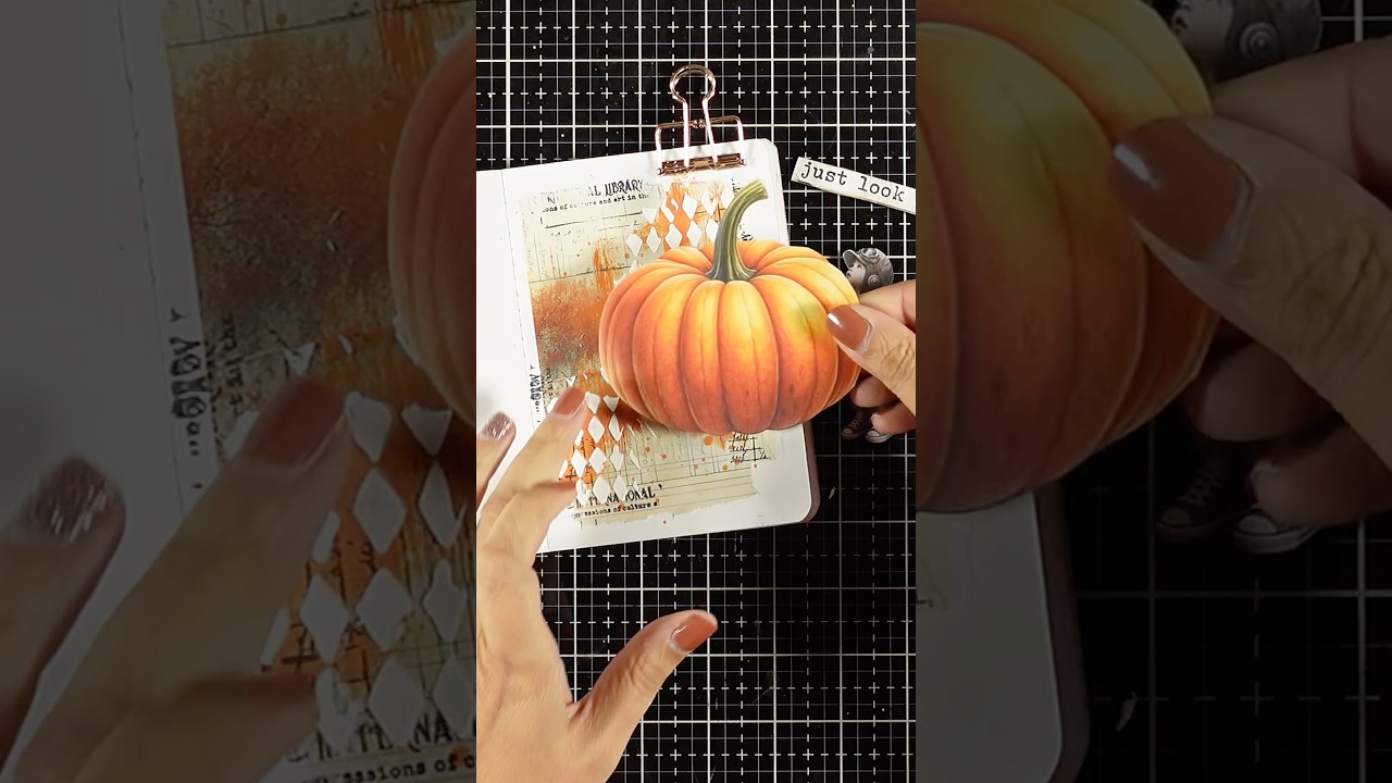 mini art journal - giant pumpkin 🎃 #artjournal