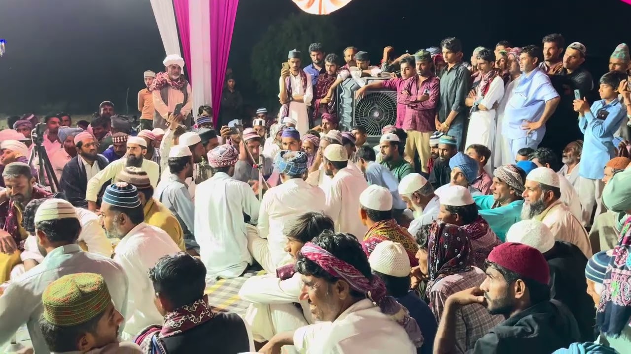 सिंधी जुबान में मोलूद शरीफ़ कारी मोहम्मद हनीफ़ जी जमात & बशीर अहमद जी जमात like Comment & Share 