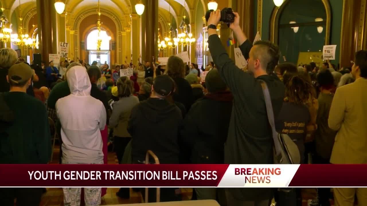 Iowa House passes bill that would ban minors from receiving 'gender transition procedures'
