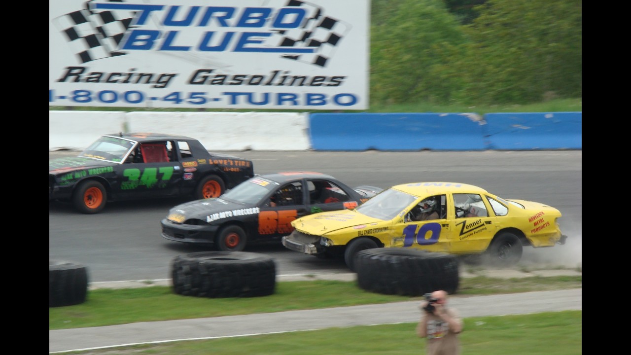 2010 Race Season slideshow at Peterborough Speedway