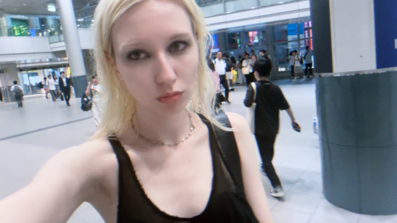 unemployed job hunting and modeling in tokyo