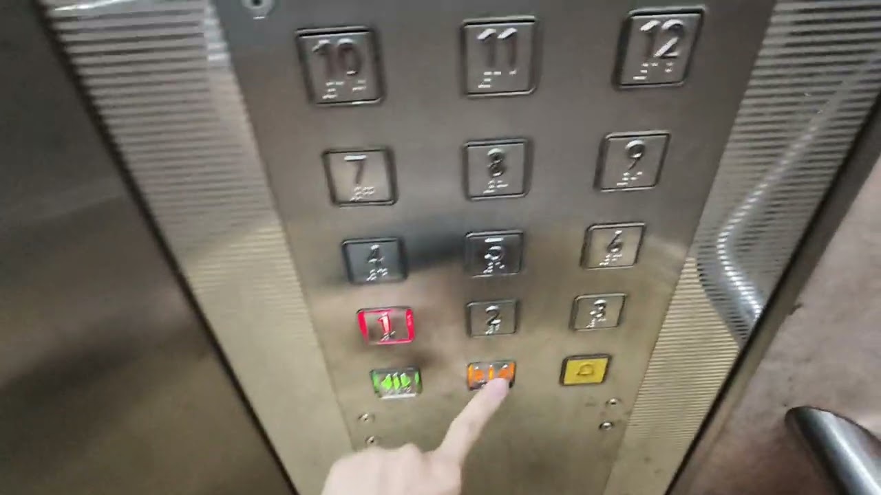 Ang mo kio ave 5 blk 649 - fujitec lift