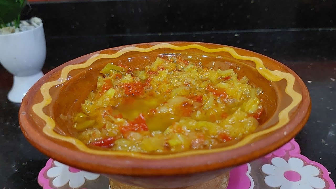 بوفجوخ الجزائري مقبلة بالحار و عولة تاع الفلفل الحار اللذيذ  Boufajoukh ou conserve de piment 