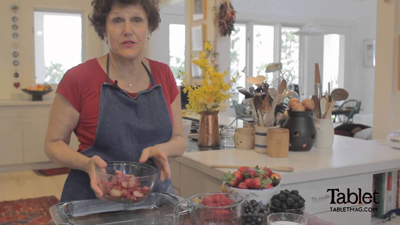 Joan Nathan's Chosen Food: The Ultimate July 4th Dessert - Red, White, and Blue Fruit Crisp