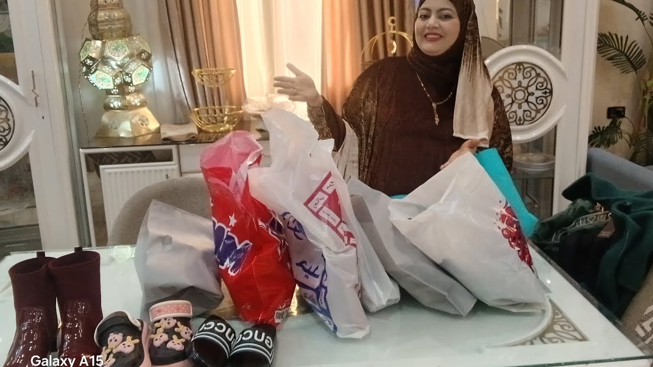 مشتريات ملابس العيد دلعت اولادي كلهم نزلت اشتري من المولات رجعت لعد نص الليل من الزحمه