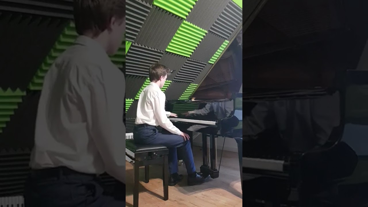 A. Scriabin- Preludium cis-moll op.9 nr.1 (na lewą rękę)
