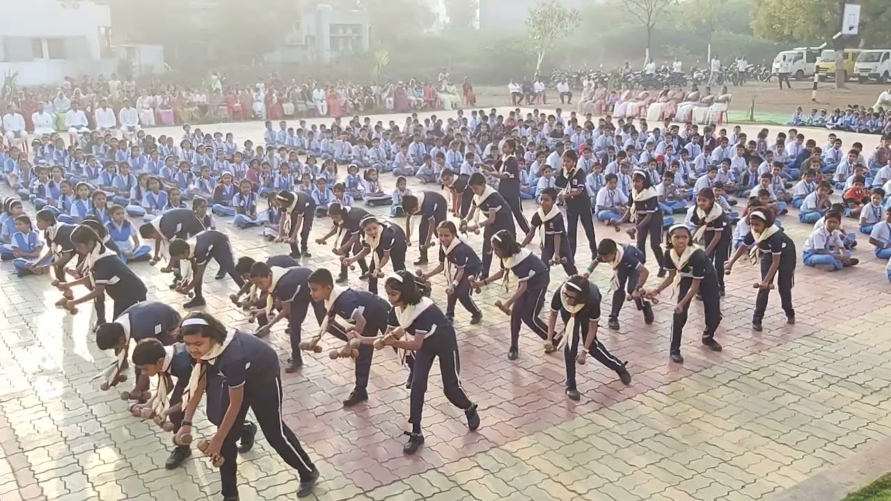 डंबेल्स म्युझिक कवायत प्रकार