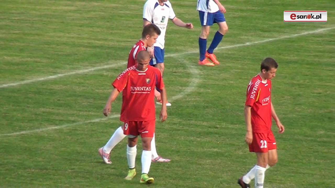 Stal ogrywa Dynovię. 