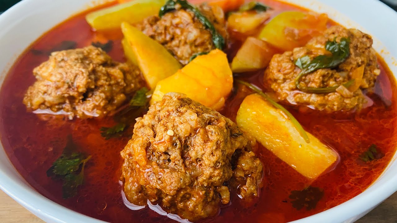 Albóndigas en chile guajillo / Tip para que no se desbaraten