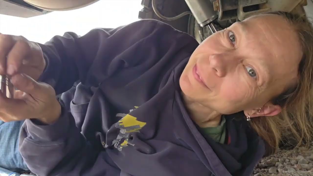 Замена задних амортизаторов на Jeep Wrangler JK 2013 года, установка амортизаторов Fox Performanc...