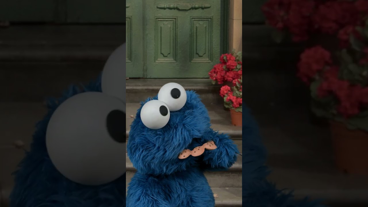 Baby Cookie Snack Time! 🍪 #sesamestreet
