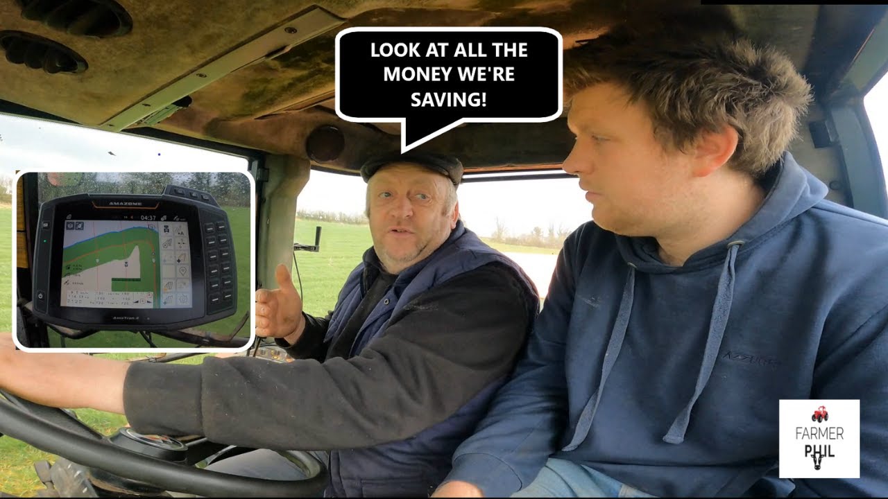 SMART MACHINE SAVING US SERIOUS MONEY!!! -- AMAZONE ZA-V FERTILISER SPREADER