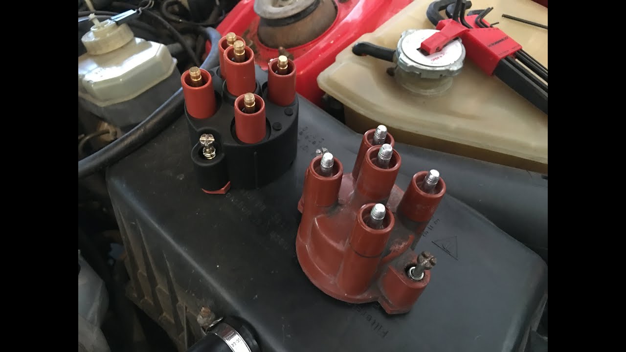 944 Life Ep 8: How to Change the Distributor Cap and Rotor