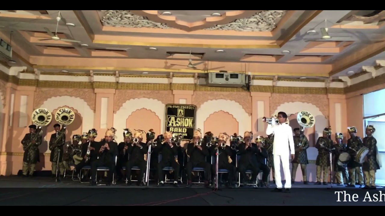 THE ASHOK  BAND Jaipur (Rajasthan)performing dil ke jharokhe maine at amreli gujrat