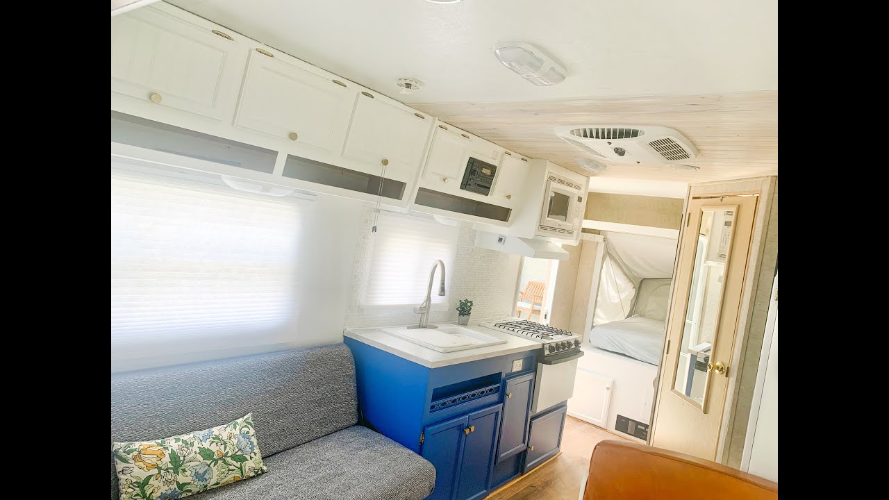 Renovated Jayco Jay Feather Hybrid Camper