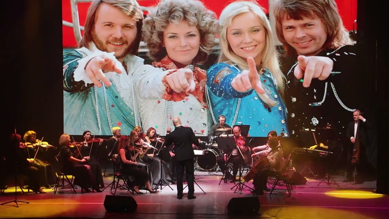 «Dancing Queen» (ABBA). Камерный оркестр Брестской филармонии – Дирижёр Вячеслав Прилепин.