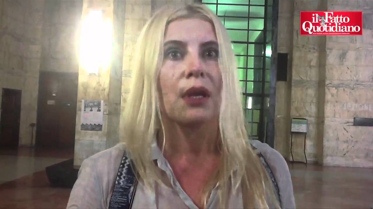 Ex-olgettina in Tribunale: 
