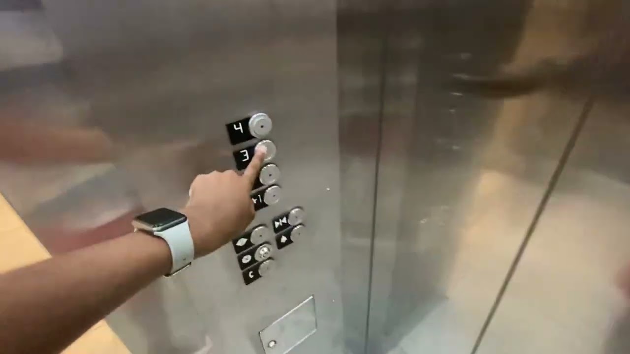 KONE KSS 140 Ecodisc Traction Elevator @ H&M - Savannah GA
