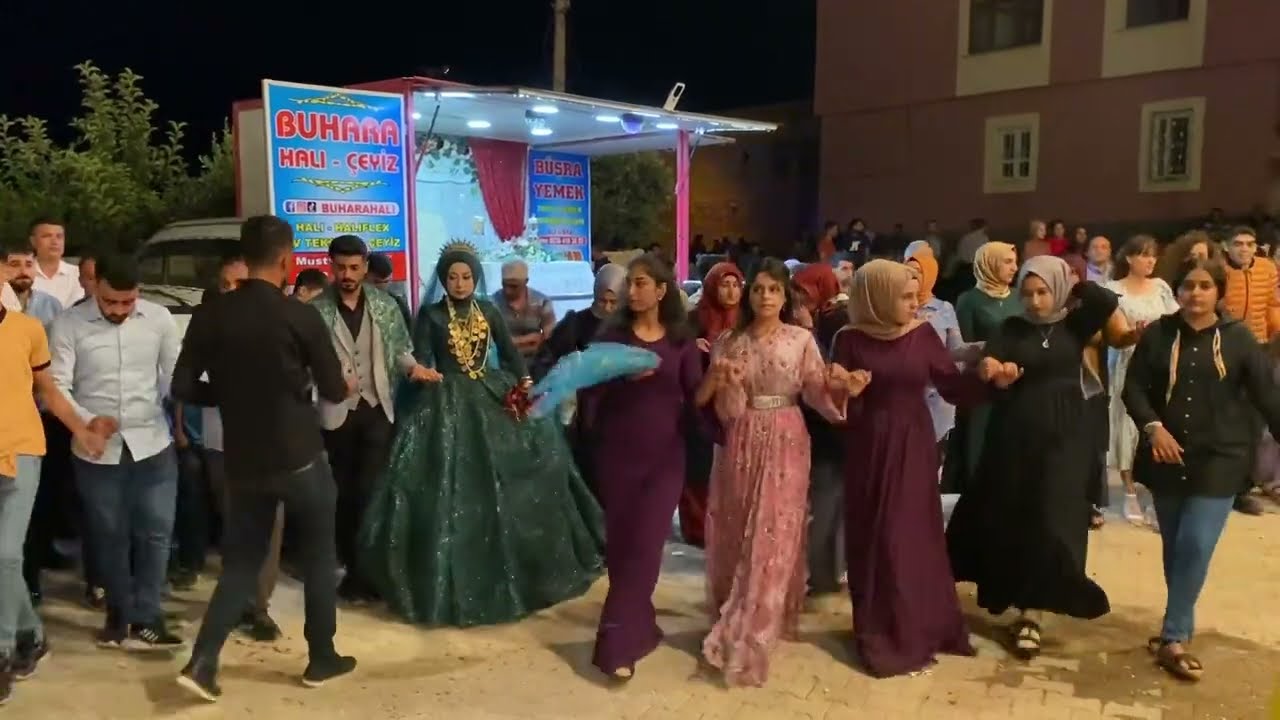 KARADAYI ORGANİZASYON ALAHACILI NAHSEN VE EKİBİ NİZİP ALAHACI KÖYÜNDE GÜZEL KINA GECESİNDEN
