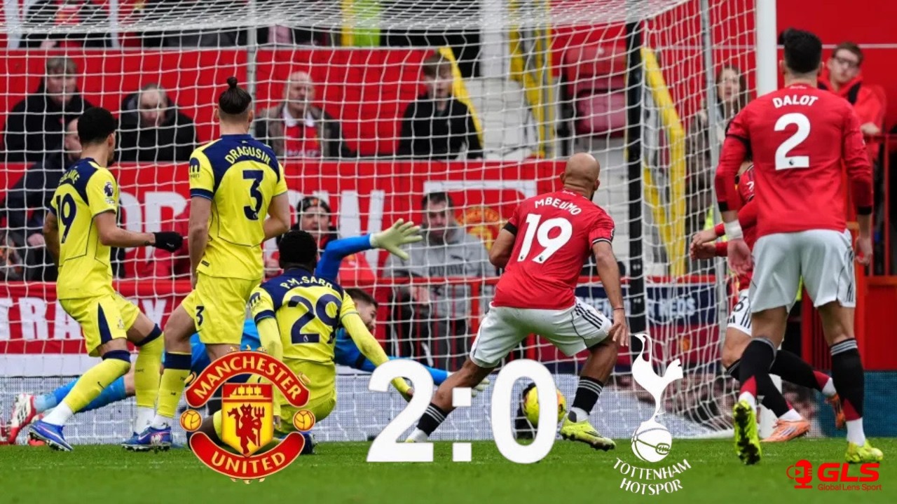 MANCHESTER UNITED 2-0 TOTTENHAM: Carrick Makes It FOUR Wins In A Row! | Highlights & Analysis