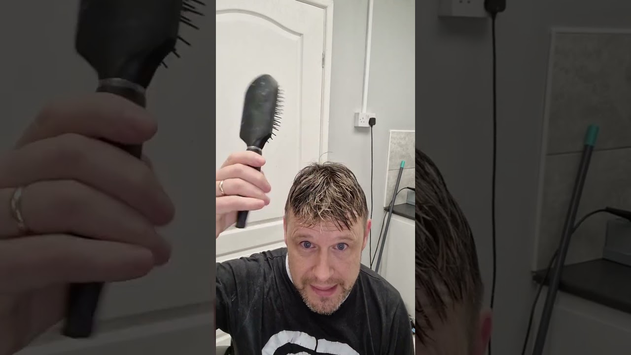 Quick Tutorial : How to brush your hair system after washing hair, without ripping hair out the base