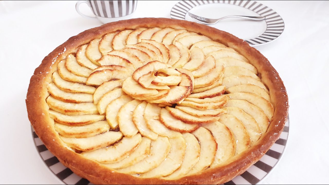 Tarte aux pommes/تارت التفاح