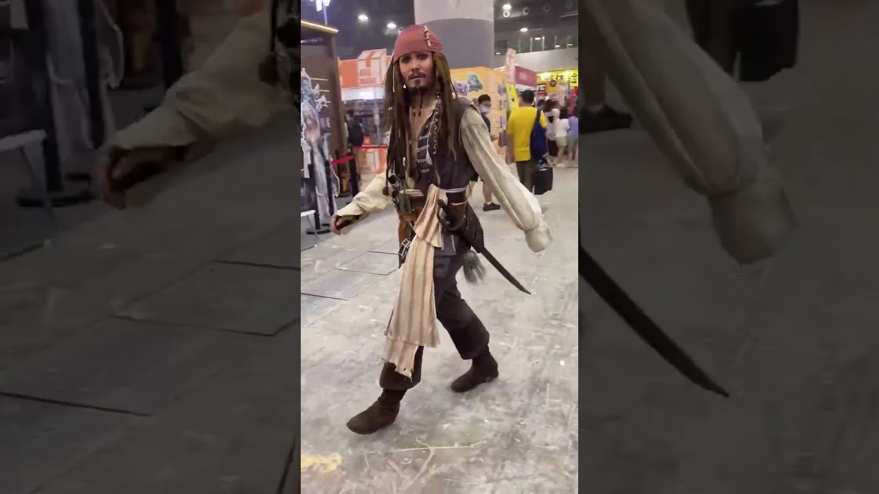 Pirates of the Caribbean Captain Jack Sparrow Cosplay