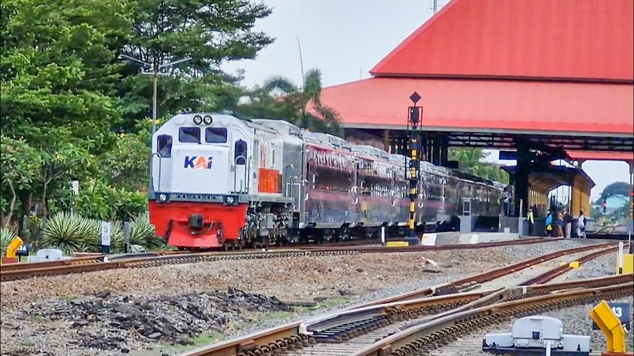 FULL NGEBUT!! KERETA BARU DITARIK LOKOMOTIF USIA SETENGAH ABAD | KLB Kirim Trainset 19 Ke Purwokerto