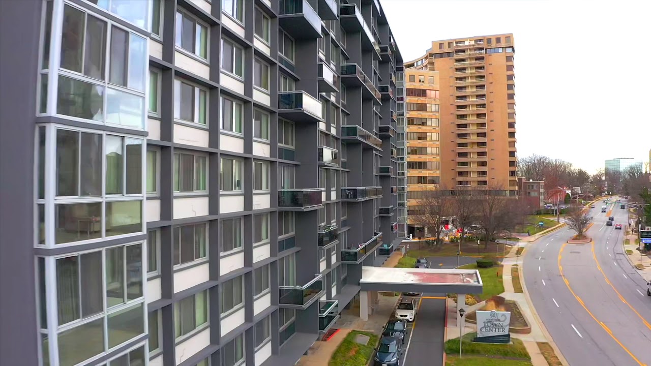 Berkshires At Towncenter Luxury apartments for rent