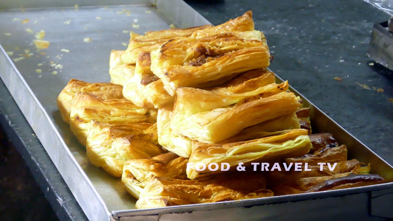 HOW TO MAKE VEG PUFFS | BAKERY RECIPES | MAKING IN TRADITIONAL STYLE   | 4K VIDEO street food