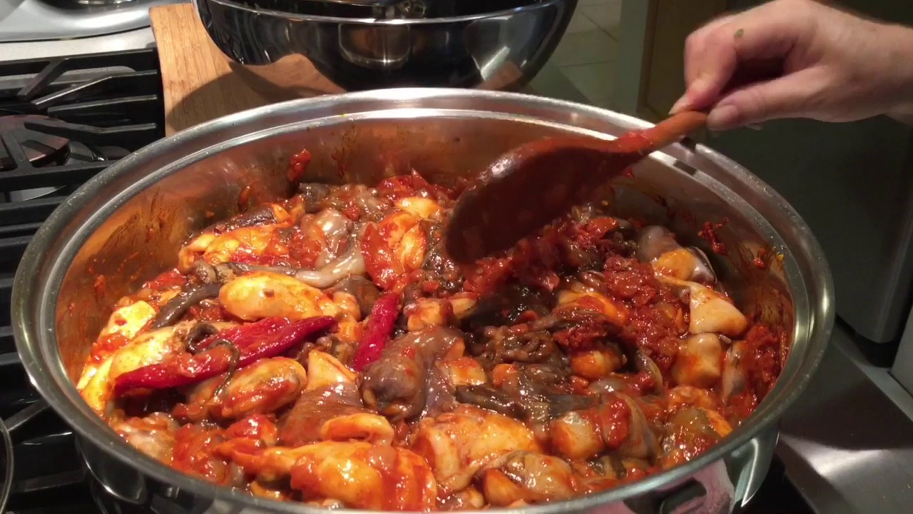 Um sabor Tradicional dos nossos Açores .........Polvo Guisado  à Moda dos Açores !