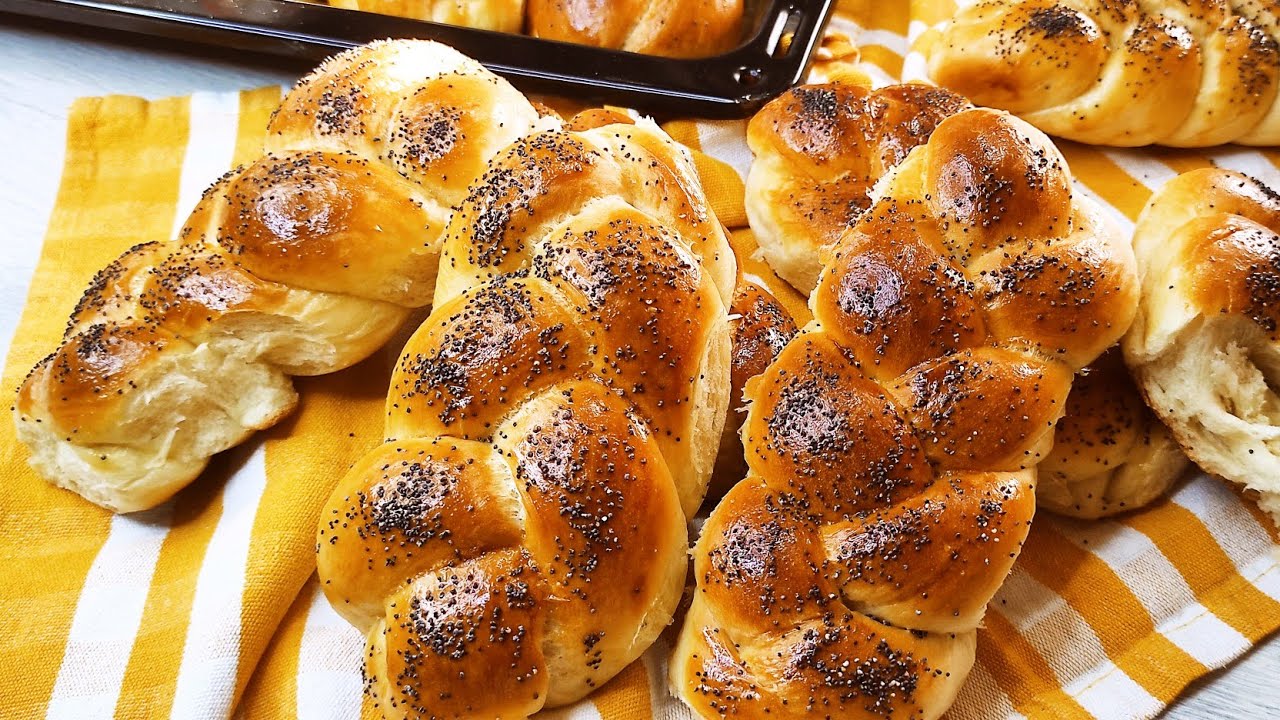 Aşırı qabaran xəmir ilə Hörük bulka resepti.