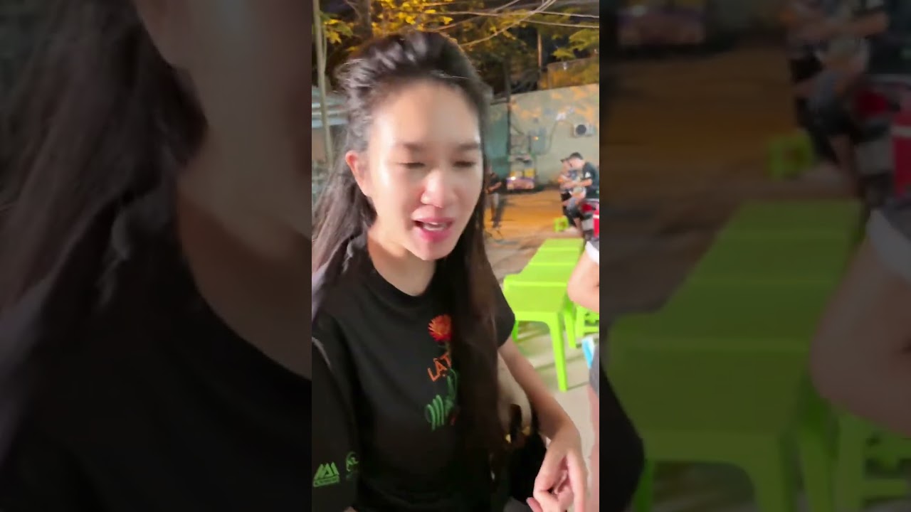 Món cơm tấm tại đoàn làm phim Lật Mặt 7