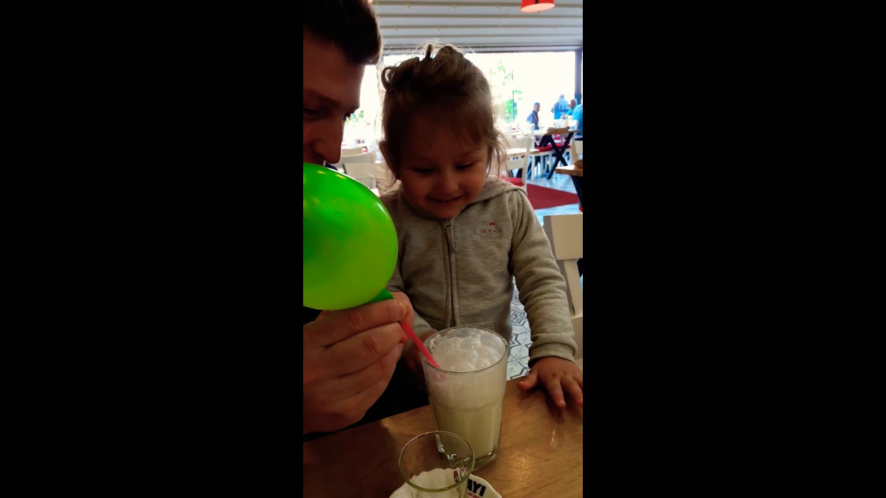 MERYEM LİNA İLE ESKİLERE GİTTİK 👻 Balon İLE AYRAN KÖPÜRTTÜK 🎈🧼😁👻