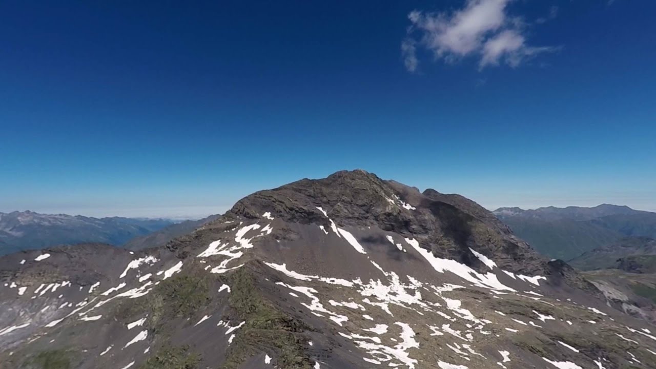 Al borde del abismo: Pico La munia