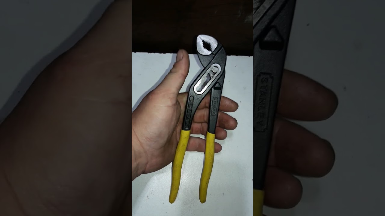 Pico de loro marca: Stanley 10