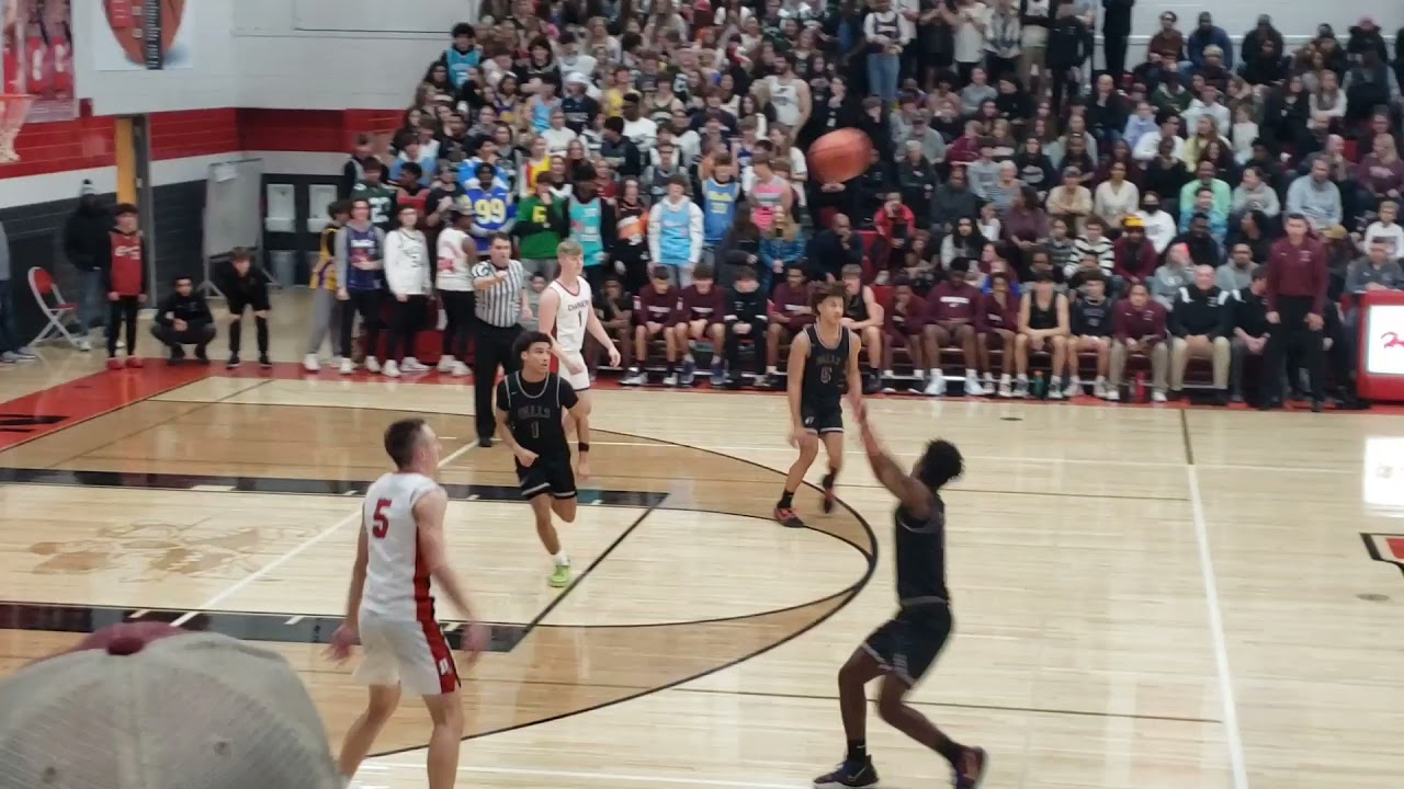 Sussex Varsity Boys Basketball  vs Menomonee Falls
