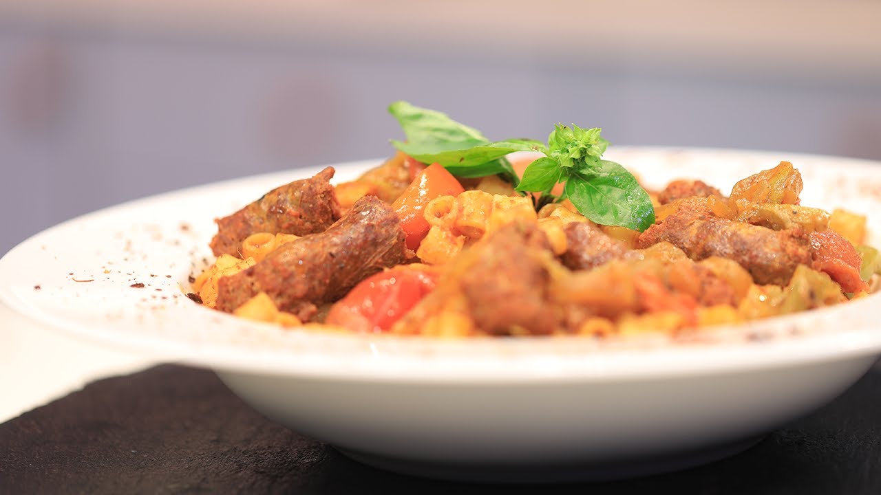 Pâtes à la Sauce aux Merguez - مقرونة مع صلصة المرقاز